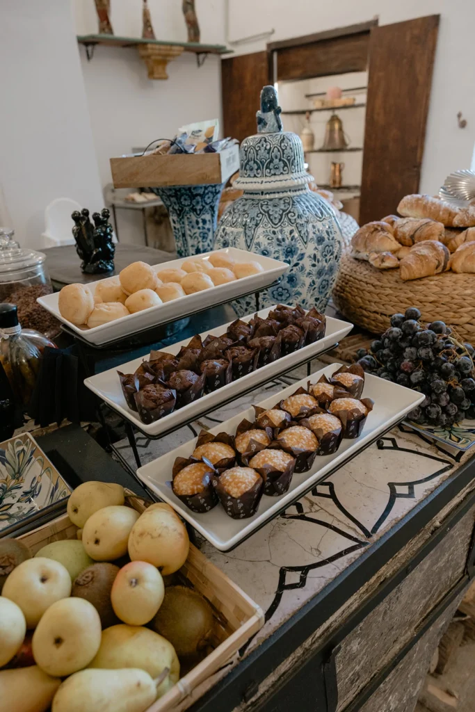 muffins and fruit
